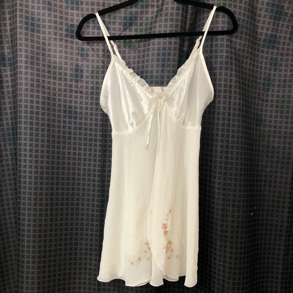 California dynasty coquette mini slip nightgown and robe - Picture 3 of 11